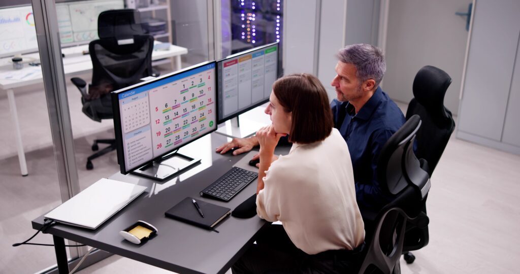 Empowered,Woman,Planning,Schedule,On,Content-focused,Pc,Calendar